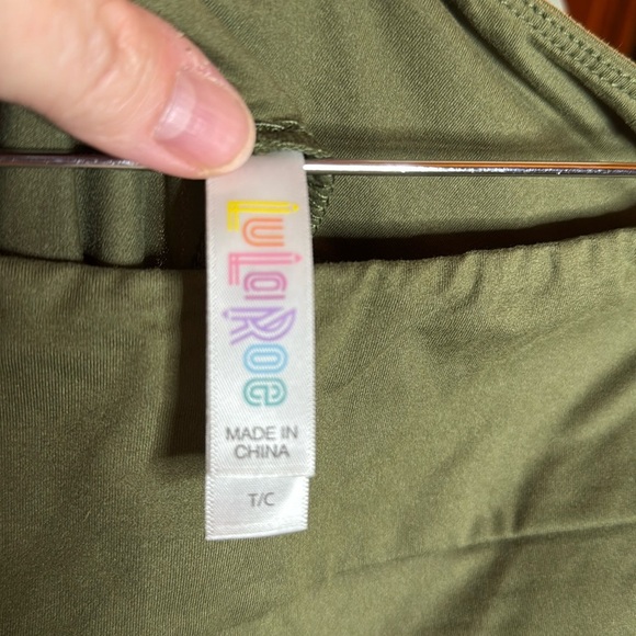 NEW Lularoe TC Tall & Curvy Olive Green Leggings Size 12-18 - Picture 3 of 5